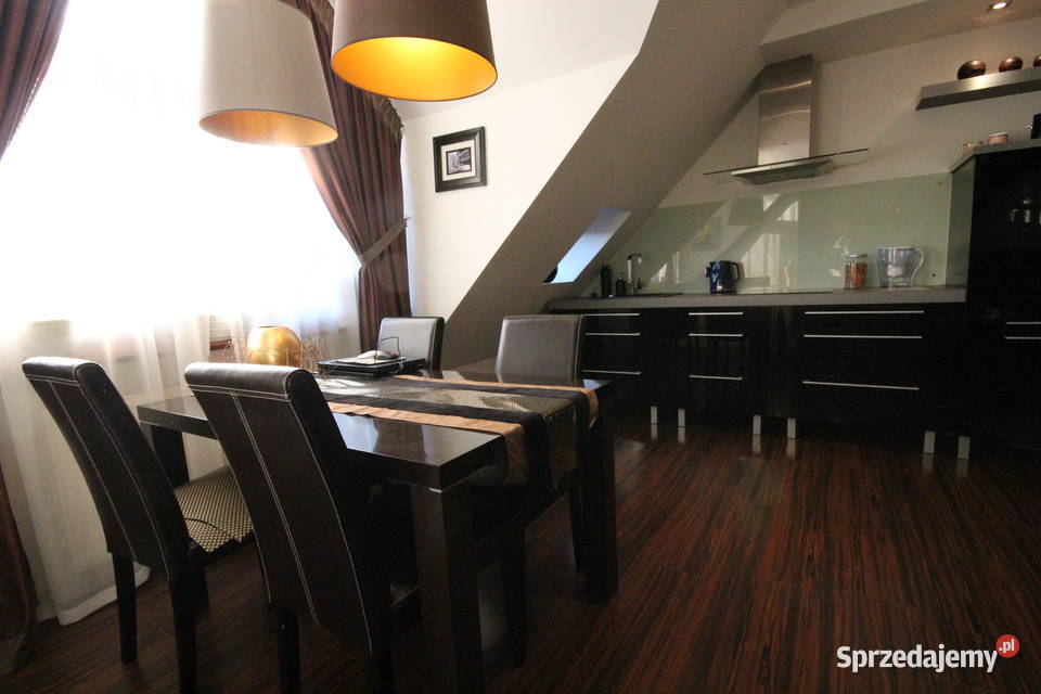 3pok 63met Husarskiej BALKONKOMÓRKAGARAŻ Wrocław