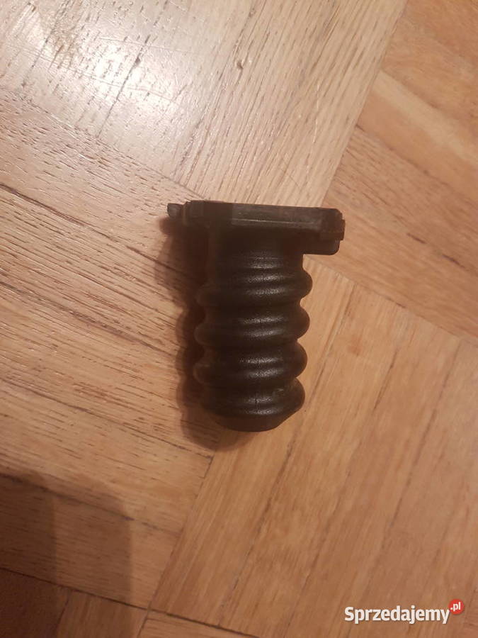 Części Mercedes W124 maskownica klamka mazowieckie Warszawa sprzedam