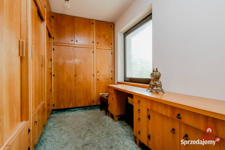 Do sprzedaży dom wolnostojący Jeroniki 260m2