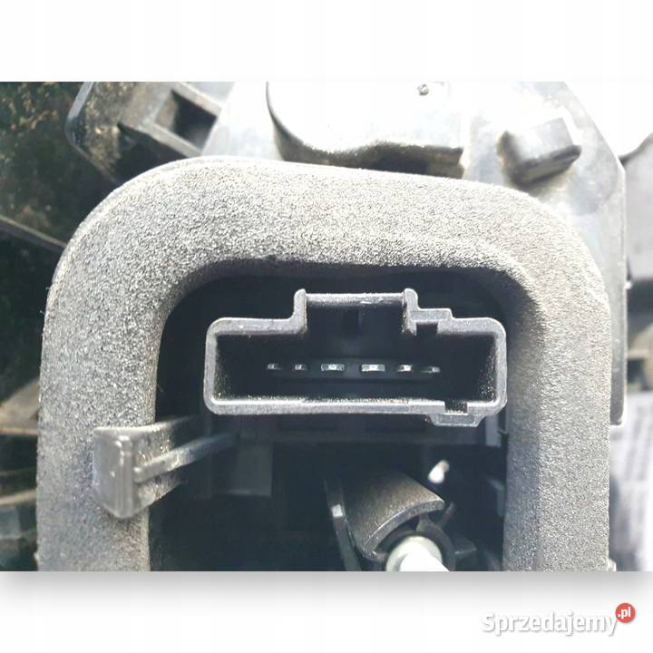LAMPA PRAWA Citroen C4 II HTB HATCHBACK tylna Oświetlenie Chełm