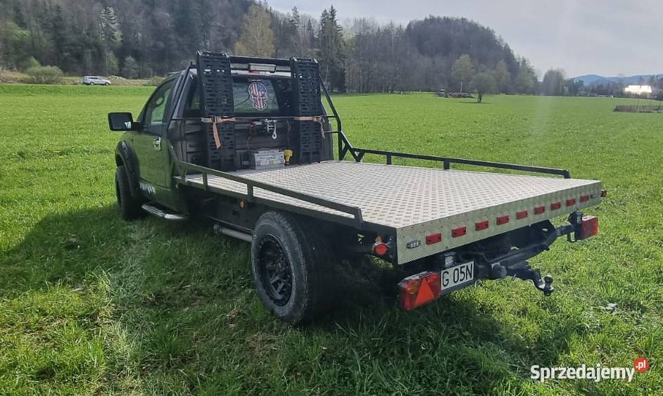 F 150 z silnikiem diesla ośmiocylindrowym 7300 7300cm3