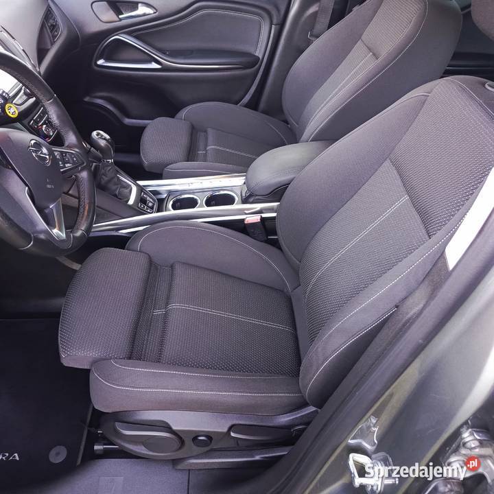 Opel Zafira c Lift 2018 Motoryzacja