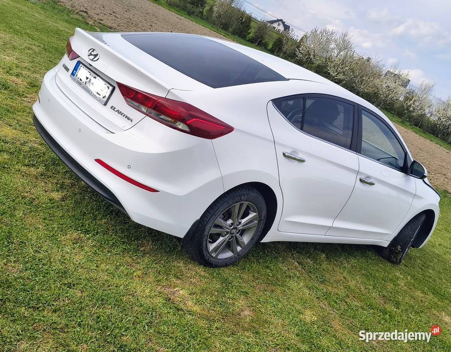 Hyundai Elantra VI 16 CRDI światła do jazdy dziennej