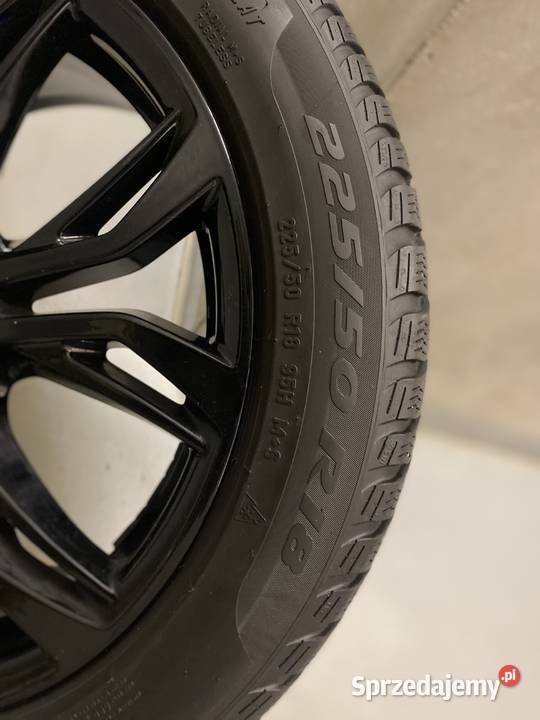 Komplet zimowych kół Pirelli 18 Samochodowe Warszawa