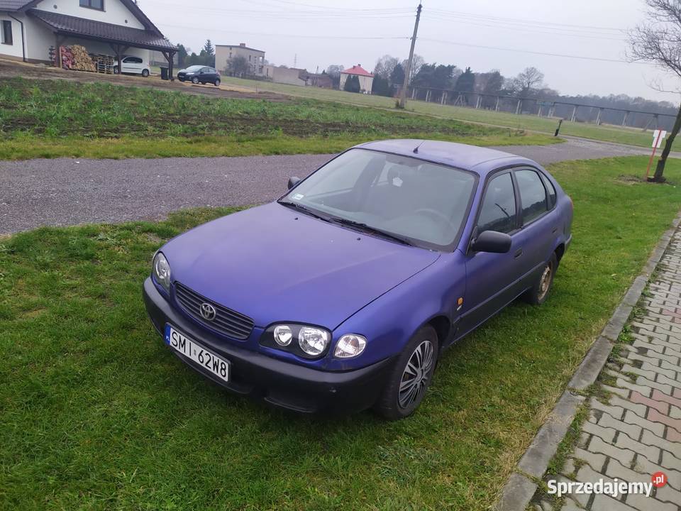 Toyota Corolla 14 Benzyna 2001 Rok produkcji 2001 Gostyń