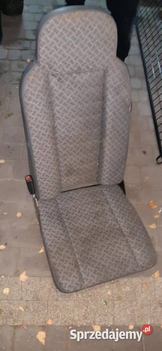 Komplet foteli przód Land Rover Defender terenowe Części samochodowe sprzedam