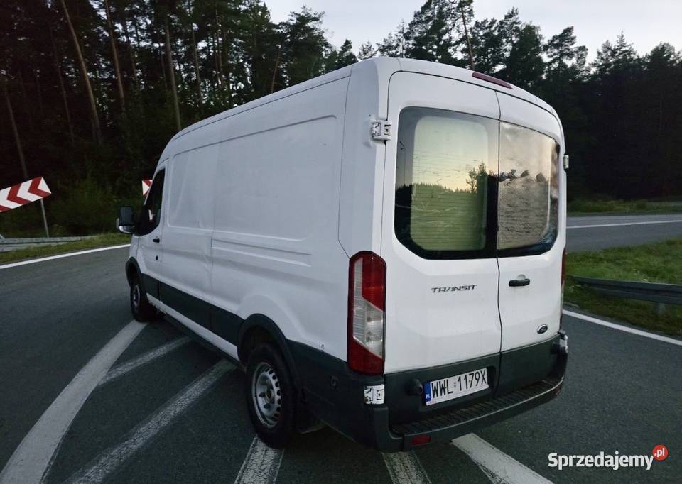 Ford Transit 2015r 20 TDCi 130 Manual Furgon Rok produkcji 2015