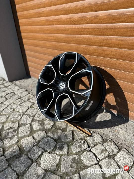 NOWE Felgi Aluminiowe 19 CARBONADO x Skoda Vw osobowe śląskie Orzesze
