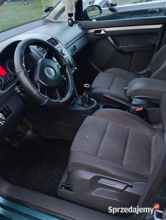 Volkswagen Touran 16 benzyna 2005r Janowiec Wielkopolski