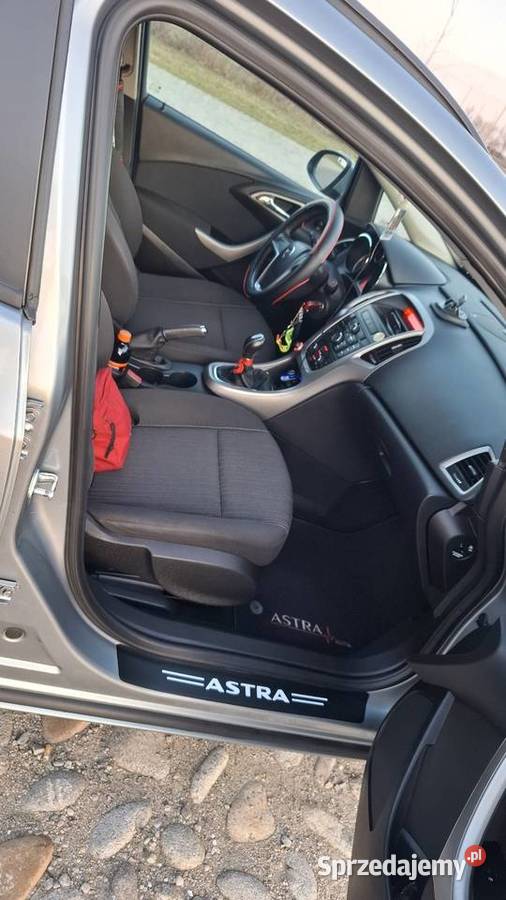 Opel Astra J Sports Tourer