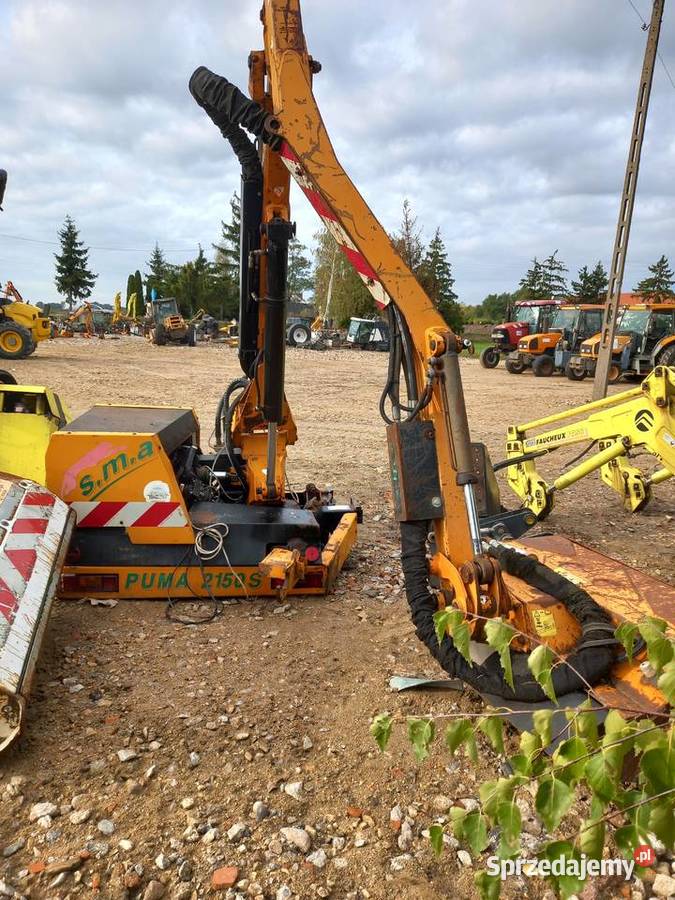 Renault z Kosiarka bijakowa do koszenia rowow Turek