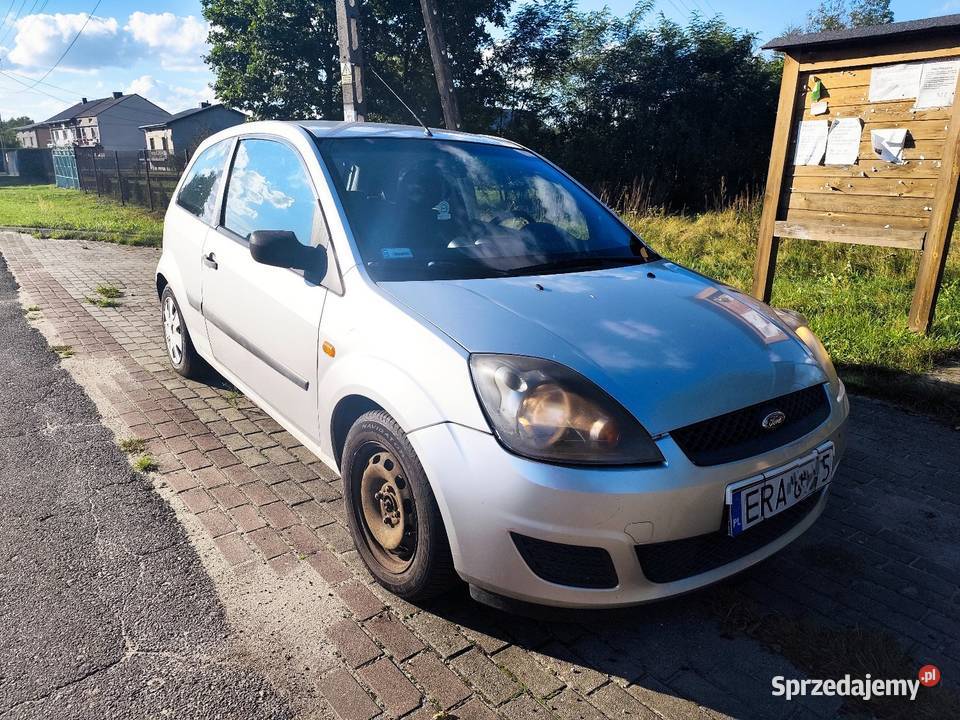 Fiesta mk6 07 13 GAZ LPG Sprawna klima OC do 1300cm3 łódzkie Radomsko sprzedam