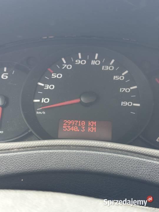 Renault master L3H2 z podestem wyładowawczym furgon Kraków