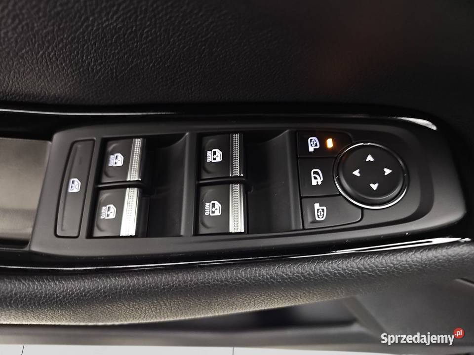 Austral 13 TCe mHEV Techno aut 160 gniazdo USB