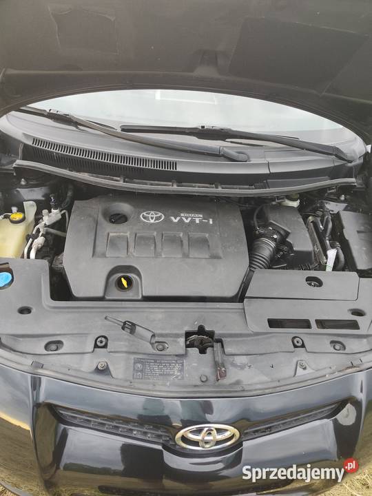 Auris 16 Xenon Klima orginalny lakier Wińsko sprzedam