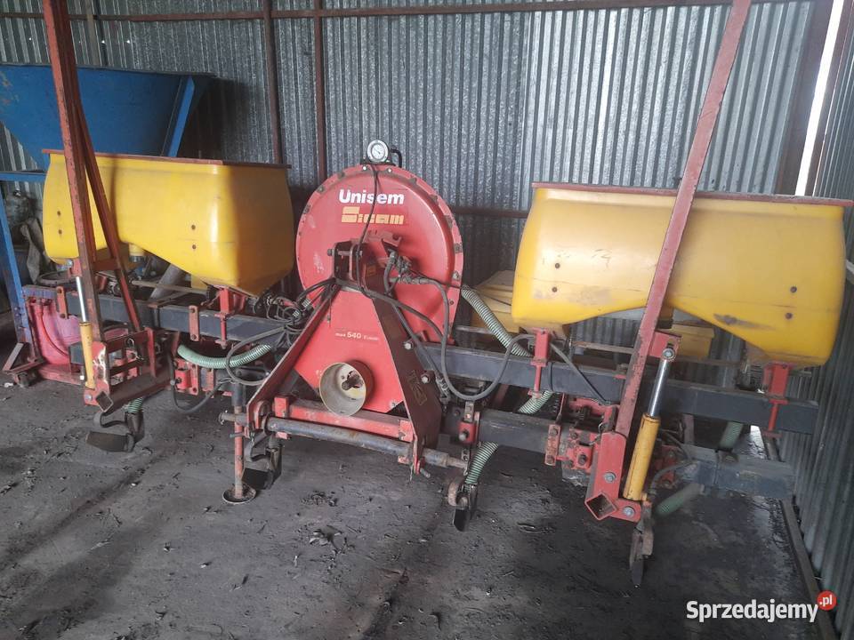 Siewnik do kukurydzy nieuszkodzony sprzedam