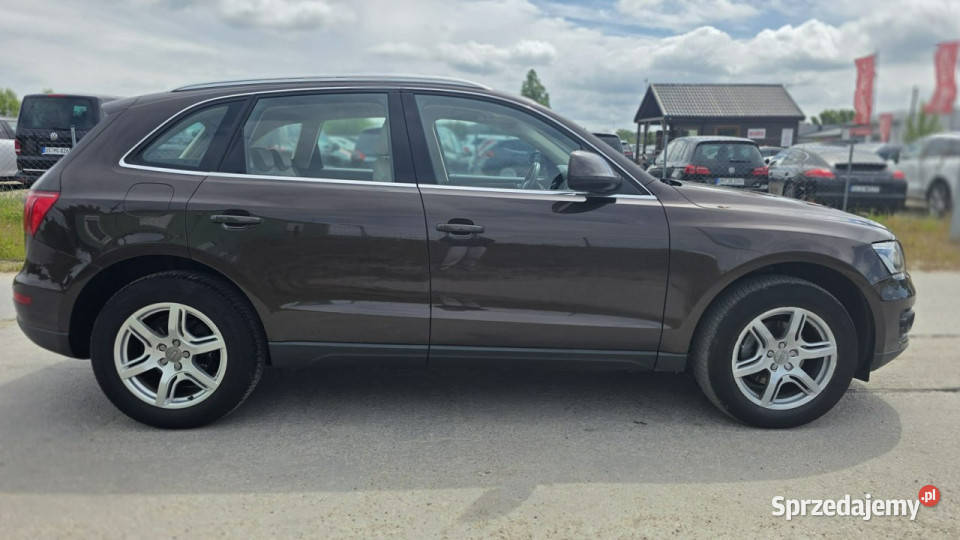 Audi Q5 Quattro automat mały przebieg ledy reflektory ksenonowe sprzedam