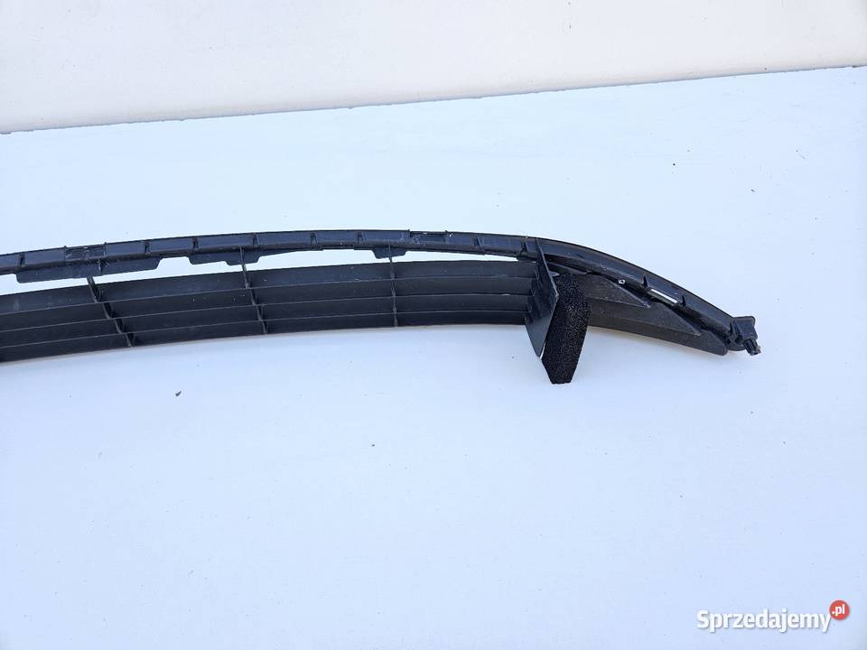 TOYOTA PRIUS XW50 16 KRATKA ŚRODKOWA ZDERZAKA Międzychód sprzedam