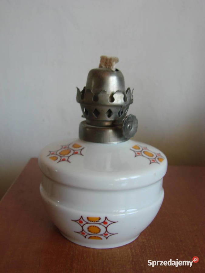 mała porcelanowa lampka naftowa Pruszcz Gdański