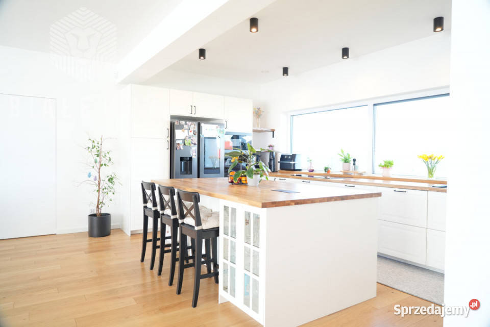 sprzedaży domu wolnostojącego 488m Chylice