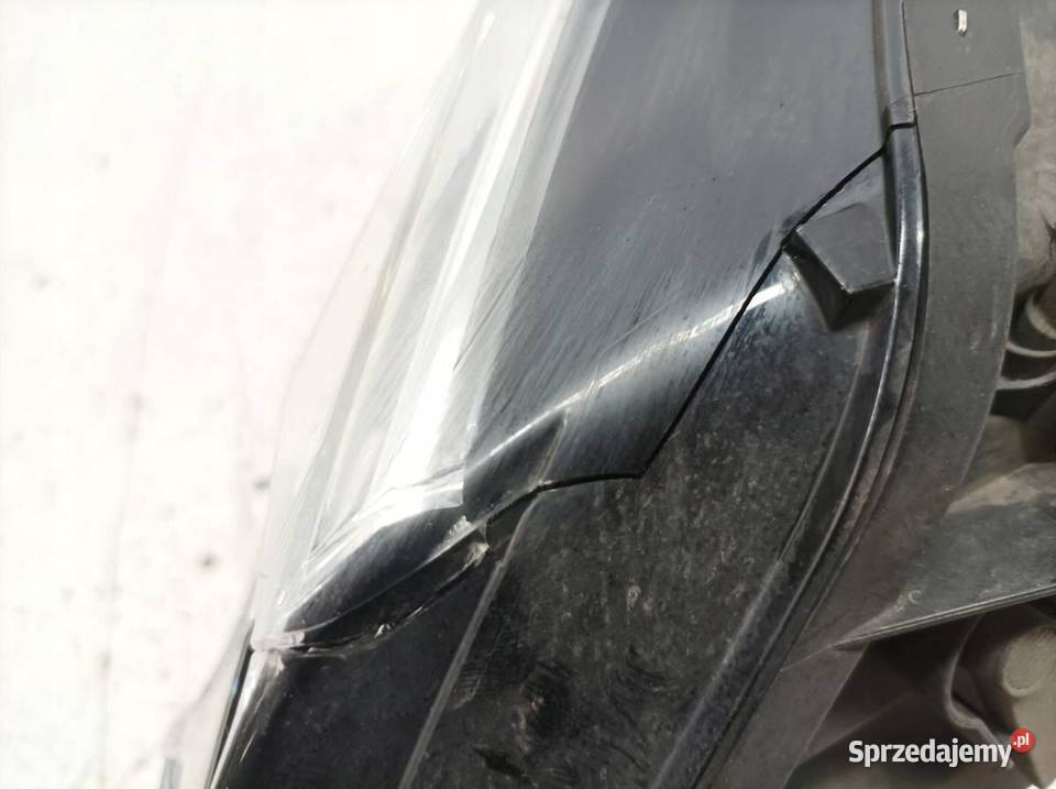 LAMPA PRZÓD PRAWA XENON 5C USZKODZONA VW osobowe