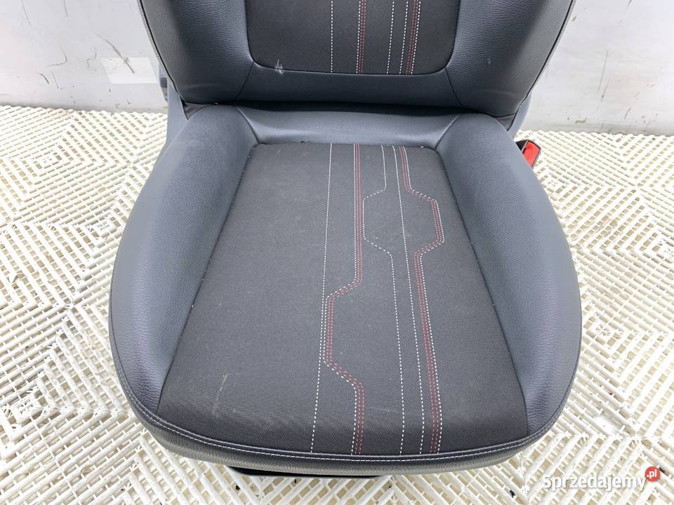 FOTEL PRAWY PRZÓD OPEL CORSA D Hatchback 0614 osobowe