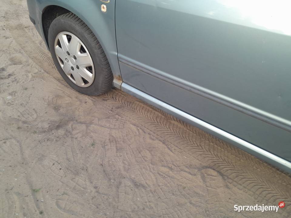 Skoda Fabia 14 benzyna 90 2002r Kombi z de klima ABS wielkopolskie Wronki