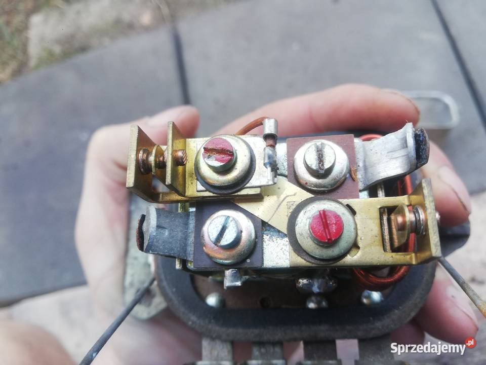 Regulator napięcia mz etz 150 250 ddr Regulatory napięcia łódzkie Skierniewice