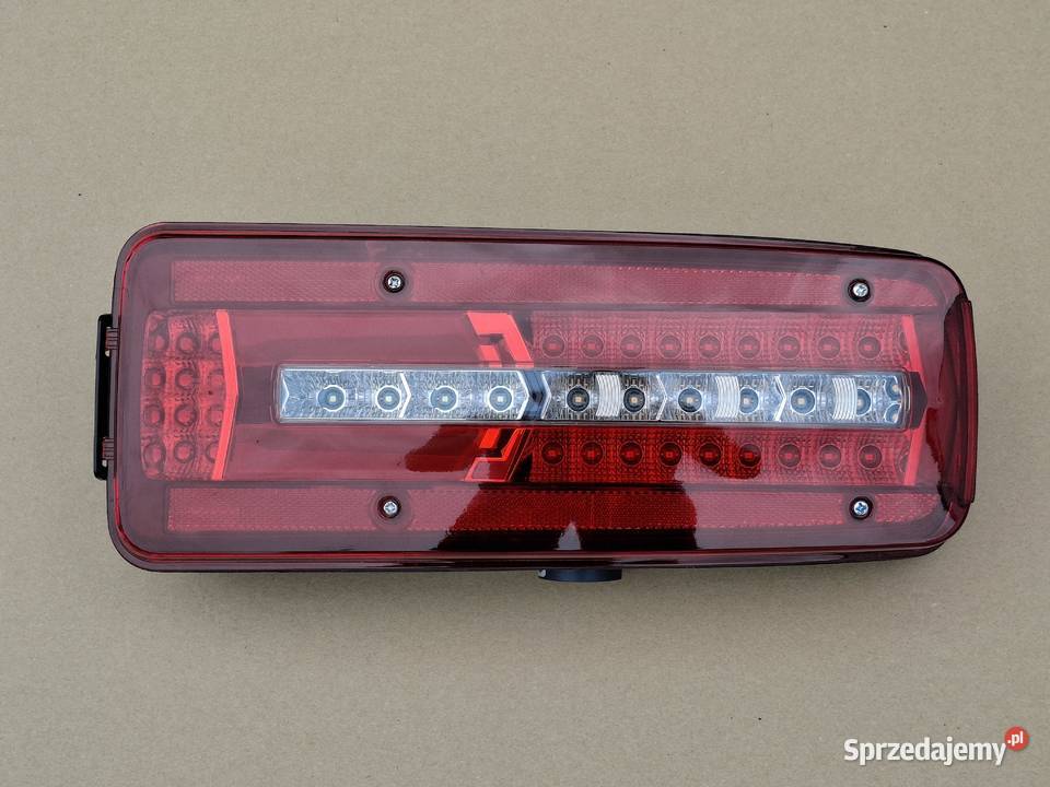 MAN TGX TGS TG3 TGM PRAWY TYŁ PRAWA TYLNA LED Bieleń