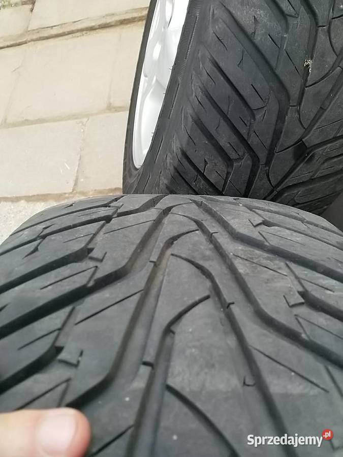 Hankook Ventus ST 25560R17 MS do SUVa Gruby