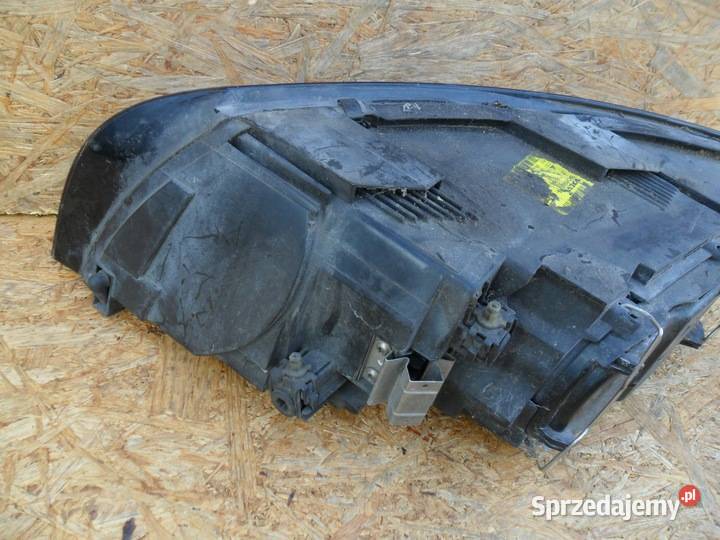 VOLVO V50 S40 II lampa lewa 30698885 wielkopolskie Nowy Tomyśl