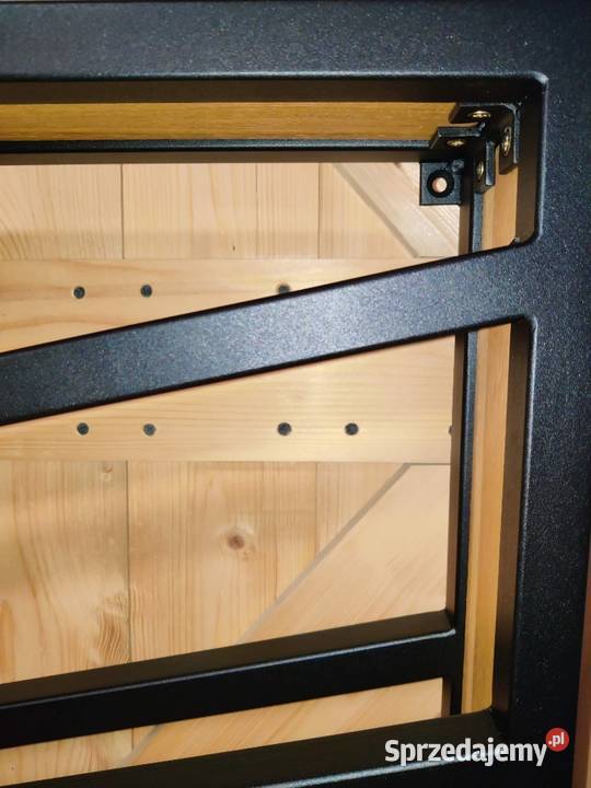 Regał wiszący na wino rękodzieło Loft 12 win śląskie Świętochłowice