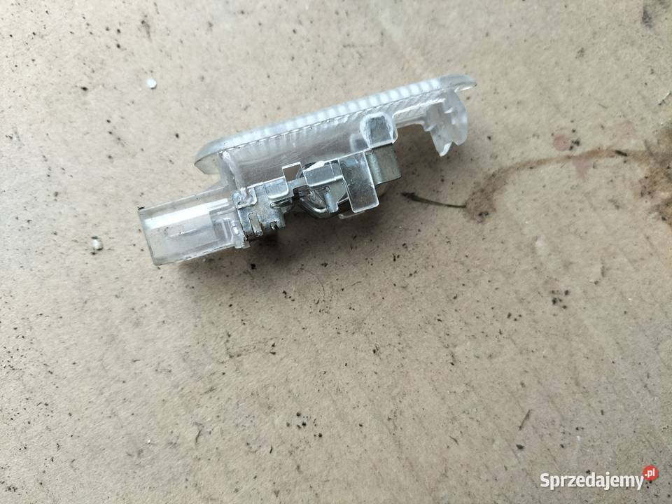 AUDI 80 B3 B4 LAMPKA WNĘTRZA Kamień-Kolonia sprzedam