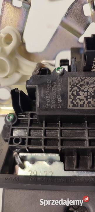 SKODA KAROQ ZAMEK KLAPY BAGAŻNIKA 5F0827505 osobowe