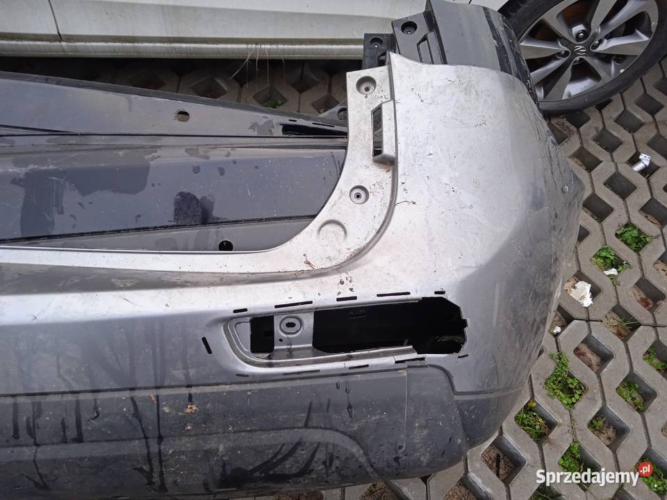 Zderzak Mitsubishi Outlander tylni tył 2015 osobowe Józefów