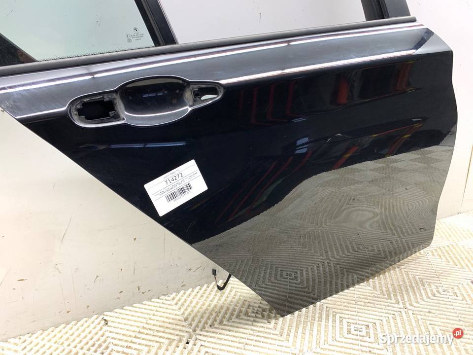 DRZWI PRAWY TYŁ BMW F20 Hatchback 1119
