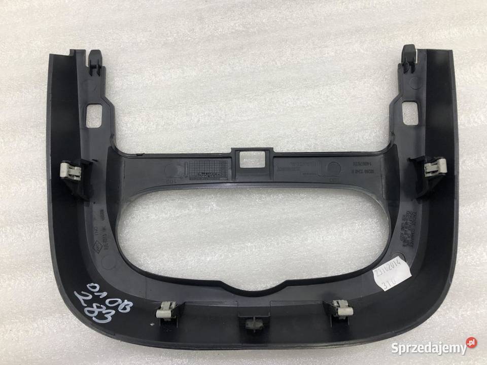 PANEL RAMKA KONSOLI 682602348R DACIA DUSTER I osobowe