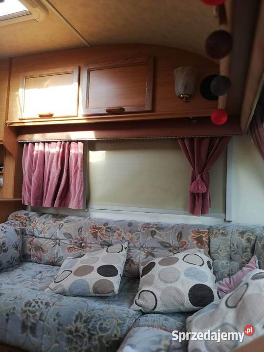 Przyczepa kempingowa Avondale Rialto 4802 Przyczepy Bieżeń