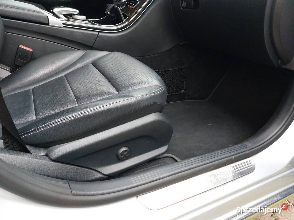 Mercedes C350e hybryda