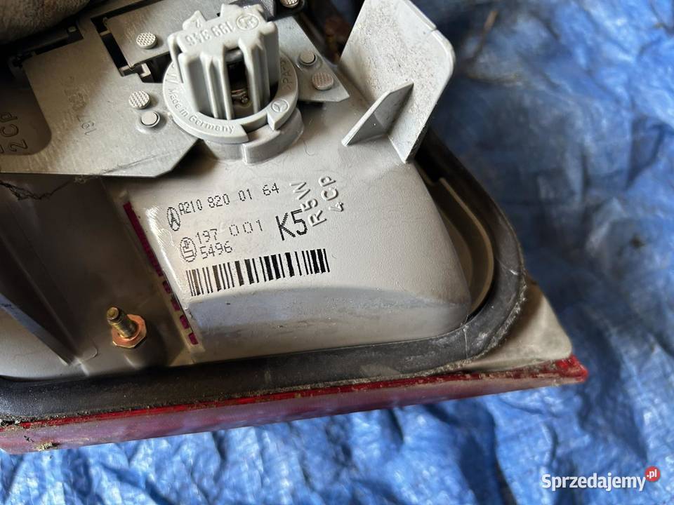 MERCEDESBENZ E W210 LAMPA TYLNA TYŁ STRONA LEWA Bolesławiec
