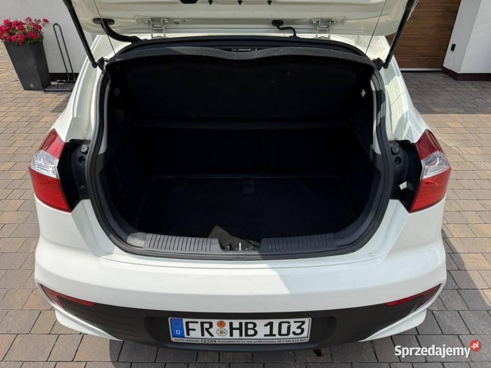 Kia Rio 16r benzyna zadbana bezwypadkowa z śląskie Konradów