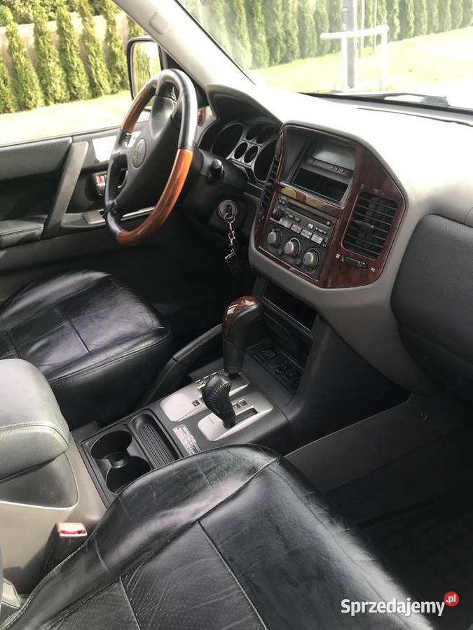 Mitsubishi Pajero 32 DID z salonu maksymalne Rok produkcji 2002