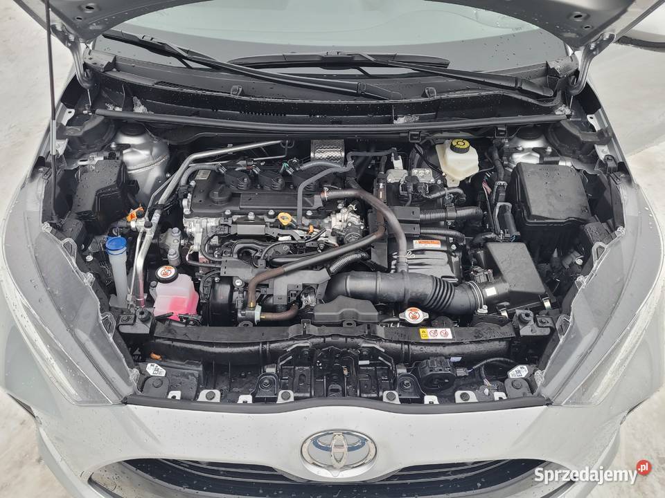 Toyotę Yaris 2025 15VVT HSD STYLE salon POLSKA Rok produkcji 2025 Warszawa