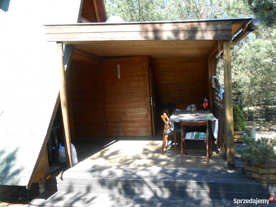 Działka z domkiem jeziorem 700m2