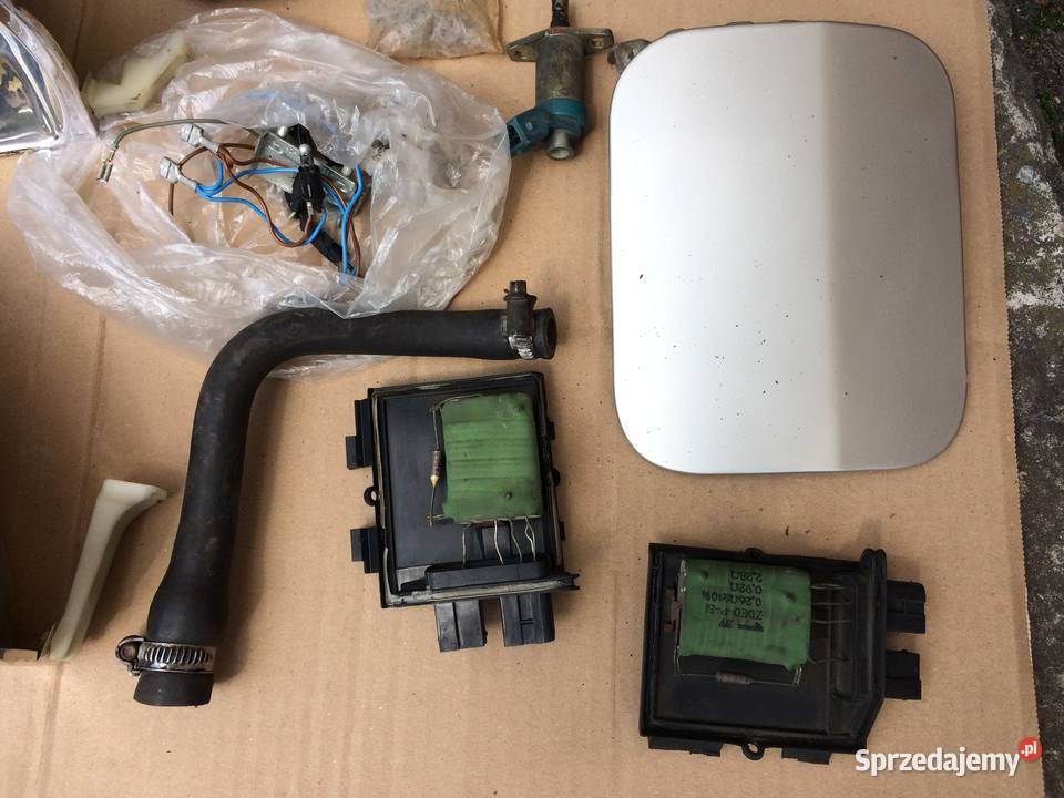 Audi 80 B3 18 DZ 112 części osobowe Michałów