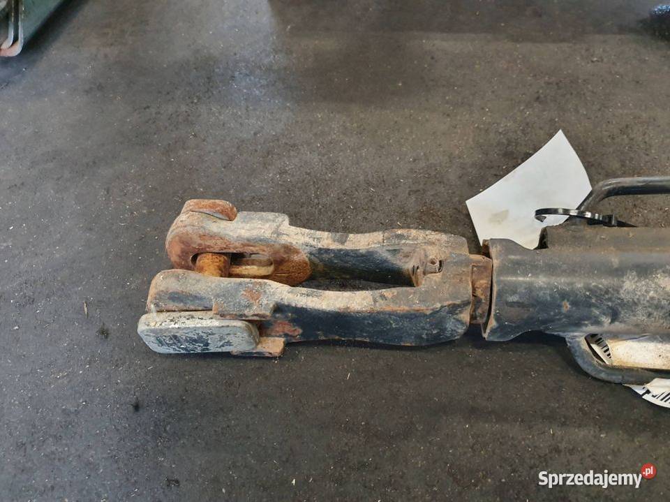 CIĘGNO DOLNE HOLLAND T6175 ŚRUBA Lipno