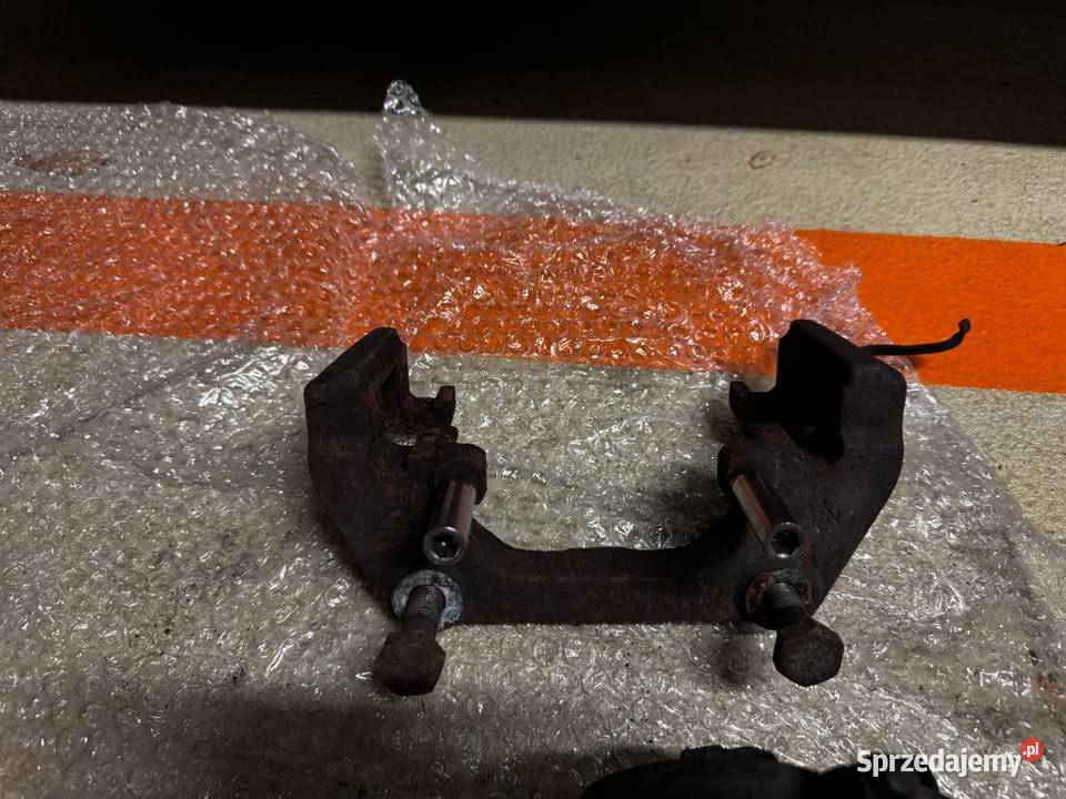 Zaciski hamulcowe jarzma BBK swap E34 E32 E31 Warszawa sprzedam
