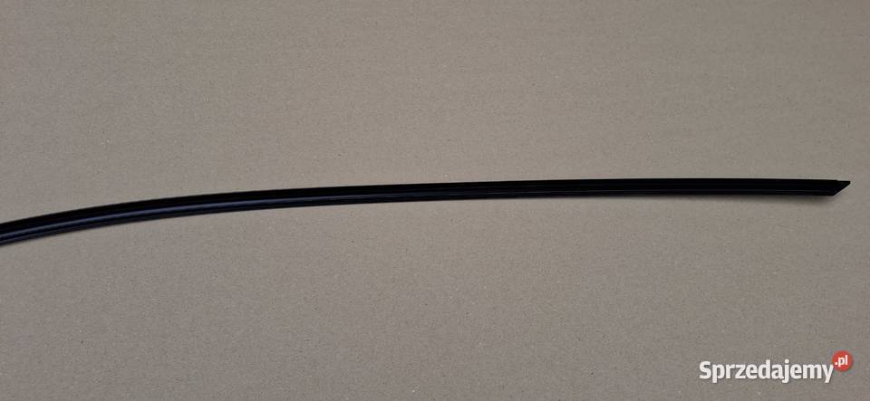 MERCEDES CKLASA W205 LISTWA DRZWI LEWY PRZÓD Bieleń