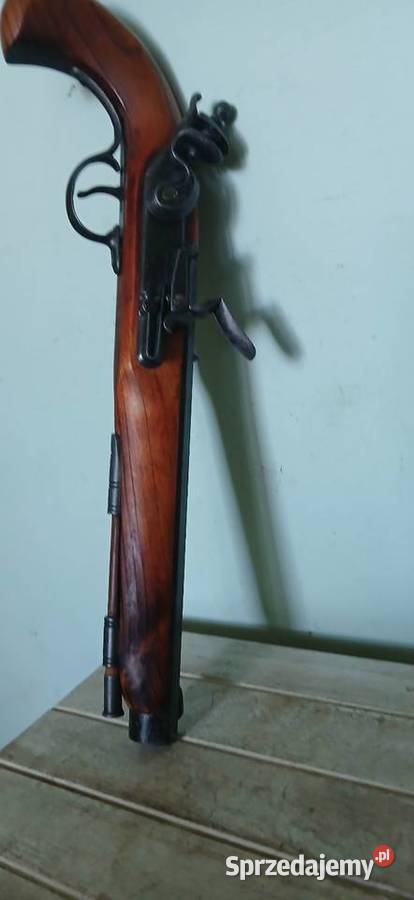 Replika starego pistoletu Kraków