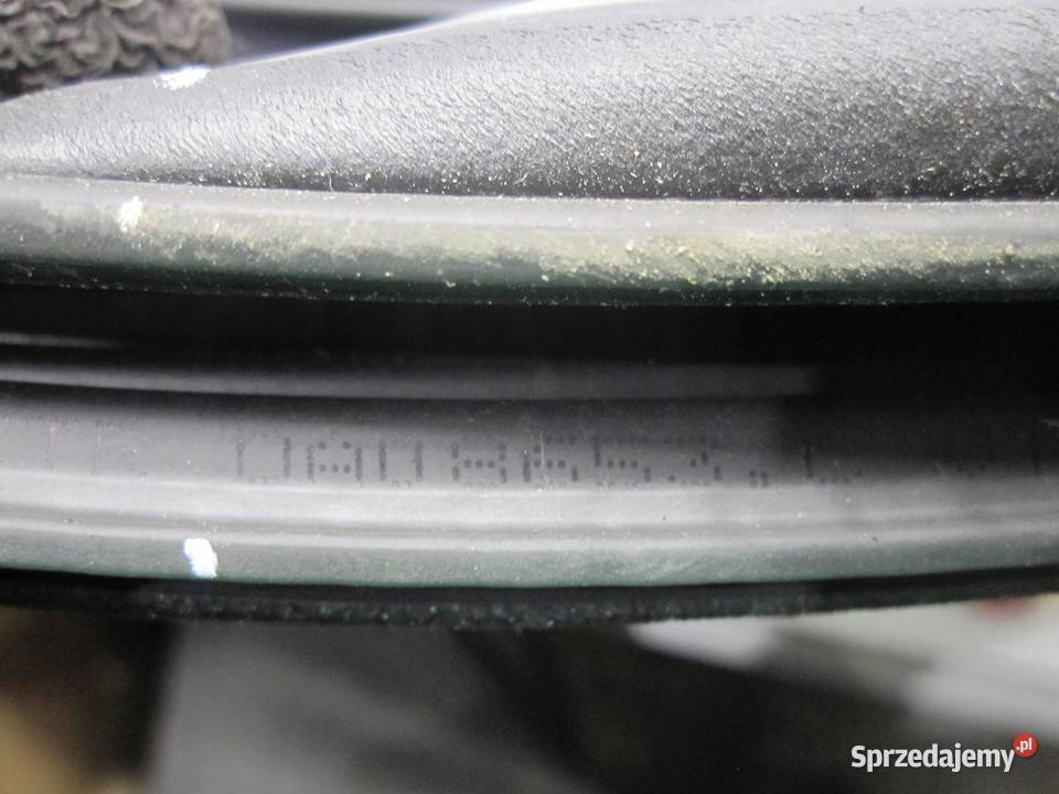 FORD TRANSIT VIII MK8 L3H2 15r uszczelka lewa osobowe